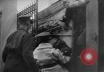 Standbild USA Offiziere China, 1944, aus Sekunde 57 historischem Filmmaterial Videoclip 65675076585