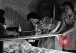 Image triplés Weymouth Massachusetts USA, 1944, de la seconde 14 séquences d'archives historiques vidéo 65675076587