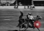 Standbild Rodeo Sydney Australien, 1944, aus Sekunde 28 historischem Filmmaterial Videoclip 65675076593