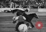 Standbild Rodeo Sydney Australien, 1944, aus Sekunde 34 historischem Filmmaterial Videoclip 65675076593
