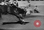 Standbild Rodeo Sydney Australien, 1944, aus Sekunde 41 historischem Filmmaterial Videoclip 65675076593