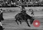 Standbild Rodeo Sydney Australien, 1944, aus Sekunde 48 historischem Filmmaterial Videoclip 65675076593