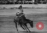 Standbild Rodeo Sydney Australien, 1944, aus Sekunde 51 historischem Filmmaterial Videoclip 65675076593