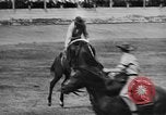 Standbild Rodeo Sydney Australien, 1944, aus Sekunde 52 historischem Filmmaterial Videoclip 65675076593