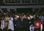 Standbild Grand Ole Opry Nashville Tennessee USA, 1974, aus Sekunde 16 historischem Filmmaterial Videoclip 65675076602