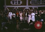 Immagine di Il Grand Ole Opry Nashville Tennessee USA, 1974, secondo 27 filmato di repertorio 65675076603