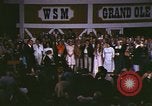 Immagine di Il Grand Ole Opry Nashville Tennessee USA, 1974, secondo 31 filmato di repertorio 65675076603