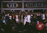 Immagine di Il Grand Ole Opry Nashville Tennessee USA, 1974, secondo 35 filmato di repertorio 65675076603