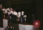 Standbild Grand Ole Opry Nashville Tennessee USA, 1974, aus Sekunde 28 historischem Filmmaterial Videoclip 65675076604