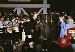 Standbild Grand Ole Opry House Nashville Tennessee USA, 1974, aus Sekunde 24 historischem Filmmaterial Videoclip 65675076606