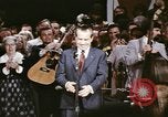 Standbild Grand Ole Opry House Nashville Tennessee USA, 1974, aus Sekunde 38 historischem Filmmaterial Videoclip 65675076606