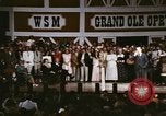 Standbild Grand Ole Opry House Nashville Tennessee USA, 1974, aus Sekunde 15 historischem Filmmaterial Videoclip 65675076607