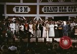Standbild Grand Ole Opry House Nashville Tennessee USA, 1974, aus Sekunde 18 historischem Filmmaterial Videoclip 65675076607
