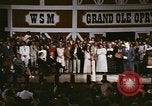 Standbild Grand Ole Opry House Nashville Tennessee USA, 1974, aus Sekunde 19 historischem Filmmaterial Videoclip 65675076607