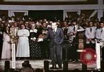 Standbild Grand Ole Opry House Nashville Tennessee USA, 1974, aus Sekunde 27 historischem Filmmaterial Videoclip 65675076607