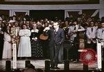 Standbild Grand Ole Opry House Nashville Tennessee USA, 1974, aus Sekunde 31 historischem Filmmaterial Videoclip 65675076607