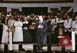Standbild Grand Ole Opry House Nashville Tennessee USA, 1974, aus Sekunde 34 historischem Filmmaterial Videoclip 65675076607