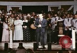 Standbild Grand Ole Opry House Nashville Tennessee USA, 1974, aus Sekunde 42 historischem Filmmaterial Videoclip 65675076607