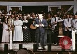 Standbild Grand Ole Opry House Nashville Tennessee USA, 1974, aus Sekunde 43 historischem Filmmaterial Videoclip 65675076607