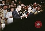 Standbild Grand Ole Opry House Nashville Tennessee USA, 1974, aus Sekunde 39 historischem Filmmaterial Videoclip 65675076608