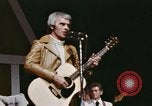 Standbild Grand Ole Opry House Nashville Tennessee USA, 1974, aus Sekunde 33 historischem Filmmaterial Videoclip 65675076611