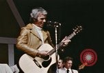 Standbild Grand Ole Opry House Nashville Tennessee USA, 1974, aus Sekunde 34 historischem Filmmaterial Videoclip 65675076611
