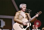 Standbild Grand Ole Opry House Nashville Tennessee USA, 1974, aus Sekunde 53 historischem Filmmaterial Videoclip 65675076611