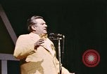 Standbild Grand Ole Opry House Nashville Tennessee USA, 1974, aus Sekunde 62 historischem Filmmaterial Videoclip 65675076611