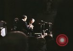 Image Président et Mme Nixon assister à l'ouverture du Grand Ole Opry House Nashville Tennessee USA, 1974, de la seconde 4 séquences d'archives historiques vidéo 65675076612