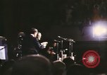 Image Président et Mme Nixon assister à l'ouverture du Grand Ole Opry House Nashville Tennessee USA, 1974, de la seconde 6 séquences d'archives historiques vidéo 65675076612