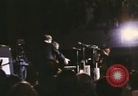 Image Président et Mme Nixon assister à l'ouverture du Grand Ole Opry House Nashville Tennessee USA, 1974, de la seconde 23 séquences d'archives historiques vidéo 65675076612