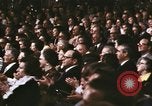 Image Président et Mme Nixon assister à l'ouverture du Grand Ole Opry House Nashville Tennessee USA, 1974, de la seconde 36 séquences d'archives historiques vidéo 65675076612