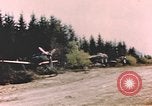 Standbild Deutsche Luftwaffe flugzeuge auf die erfassten Landebahn Deutschland, 1945, aus Sekunde 25 historischem Filmmaterial Videoclip 65675076629