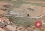 Standbild strafing von Zielen Deutschland, 1945, aus Sekunde 26 historischem Filmmaterial Videoclip 65675076635