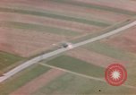Standbild strafing von Zielen Deutschland, 1945, aus Sekunde 33 historischem Filmmaterial Videoclip 65675076635
