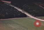 Standbild strafing von target Deutschland, 1945, aus Sekunde 5 historischem Filmmaterial Videoclip 65675076636