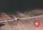 Immagine di Bombardamento della zona bersaglio Germania, 1945, secondo 24 filmato di repertorio 65675076637