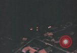 Immagine di Bombardamento della zona bersaglio Germania, 1945, secondo 25 filmato di repertorio 65675076637