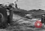 Standbild Waschmaschine South Pacific Ocean, 1943, aus Sekunde 16 historischem Filmmaterial Videoclip 65675076649