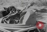 Standbild American Gunners Guadalcanal Salomonen, 1943, aus Sekunde 28 historischem Filmmaterial Videoclip 65675076650
