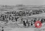 Standbild chinesische Arbeitskräfte China, 1943, aus Sekunde 6 historischem Filmmaterial Videoclip 65675076651