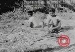 Standbild Bambus Container Birma, 1943, aus Sekunde 14 historischem Filmmaterial Videoclip 65675076652