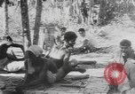 Standbild Bambus Container Birma, 1943, aus Sekunde 16 historischem Filmmaterial Videoclip 65675076652