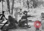 Standbild Bambus Container Birma, 1943, aus Sekunde 19 historischem Filmmaterial Videoclip 65675076652