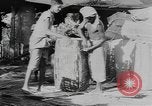 Standbild Bambus Container Birma, 1943, aus Sekunde 32 historischem Filmmaterial Videoclip 65675076652
