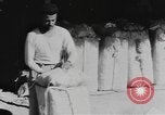 Standbild Bambus Container Birma, 1943, aus Sekunde 50 historischem Filmmaterial Videoclip 65675076652