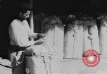 Standbild Bambus Container Birma, 1943, aus Sekunde 54 historischem Filmmaterial Videoclip 65675076652