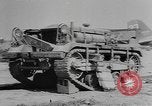 Standbild tug Fahrzeug Indien, 1943, aus Sekunde 7 historischem Filmmaterial Videoclip 65675076653