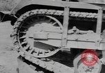 Standbild tug Fahrzeug Indien, 1943, aus Sekunde 13 historischem Filmmaterial Videoclip 65675076653