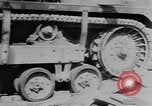 Standbild tug Fahrzeug Indien, 1943, aus Sekunde 22 historischem Filmmaterial Videoclip 65675076653